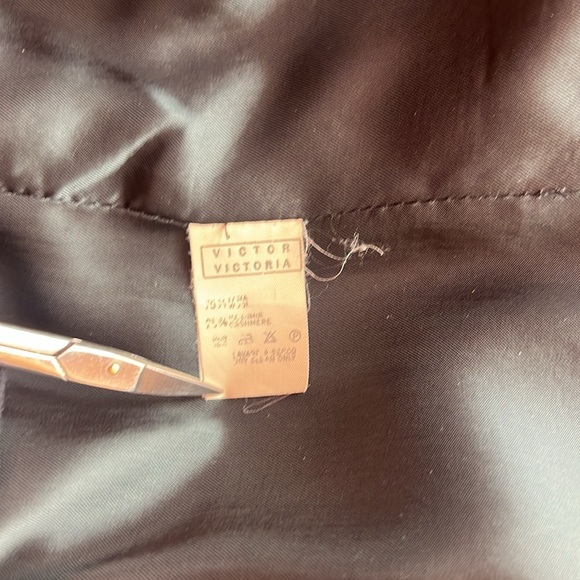 Vintage 90’s Victor Victoria navy cashmere blazer. Made in Italy, Size 44 - Picture 7 of 8